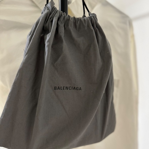 Balenciaga silver leather clutch - Picture 3 of 4